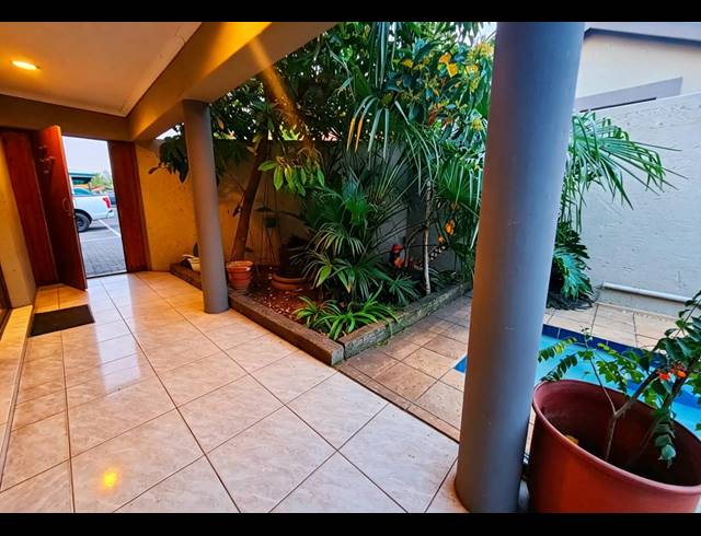 3 BEDROOM TOWNHOUSE FOR SALE IN VANDERBIJLPARK SE 3
